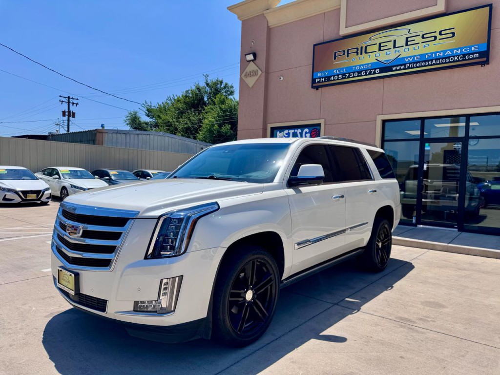 2015 Cadillac Escalade Image 8