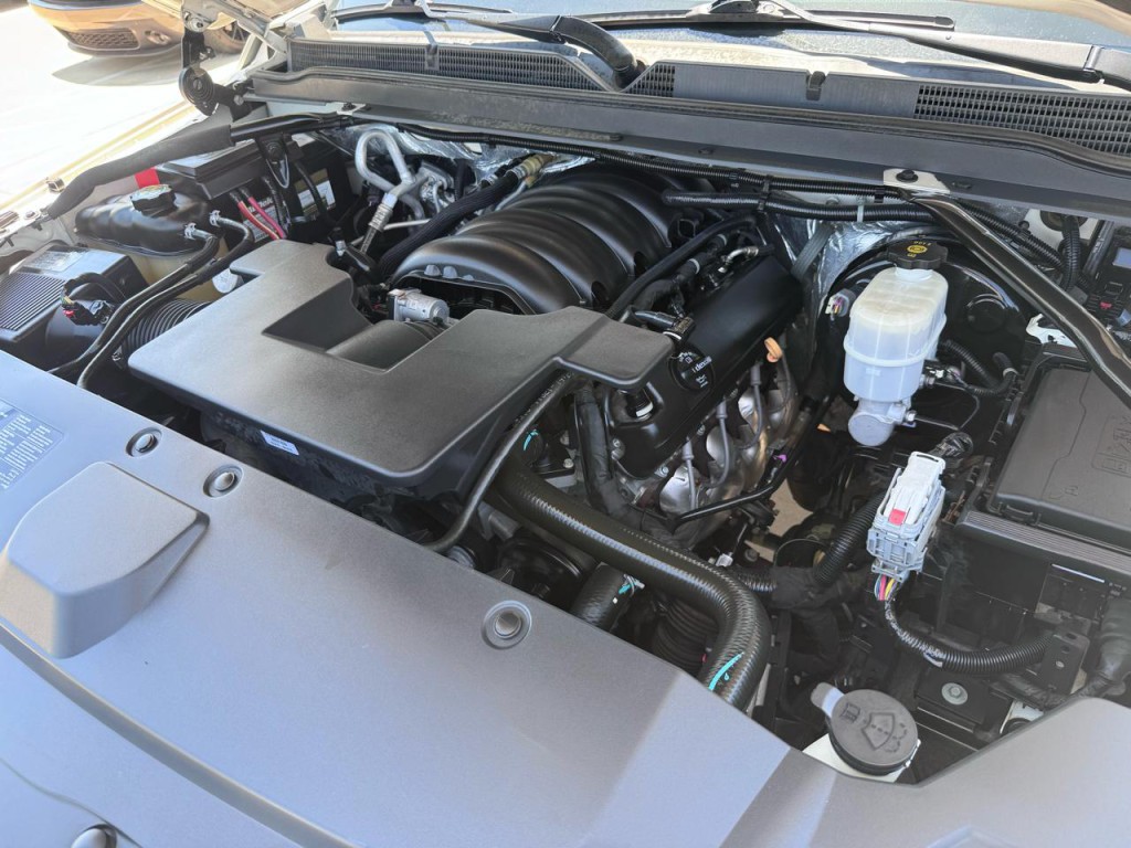 2015 Cadillac Escalade Image 13