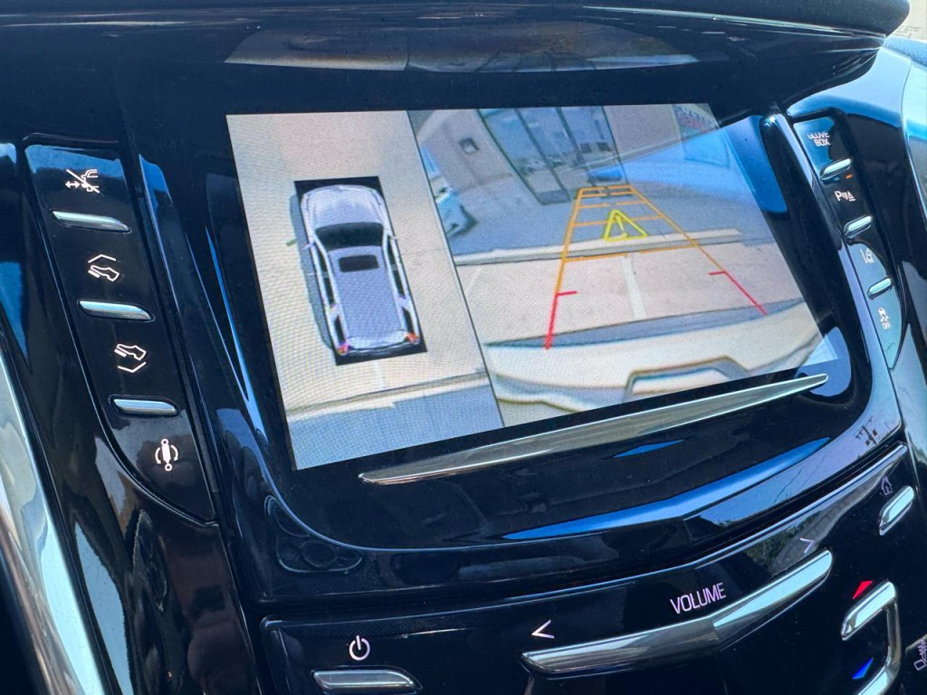 2015 Cadillac Escalade Image 29