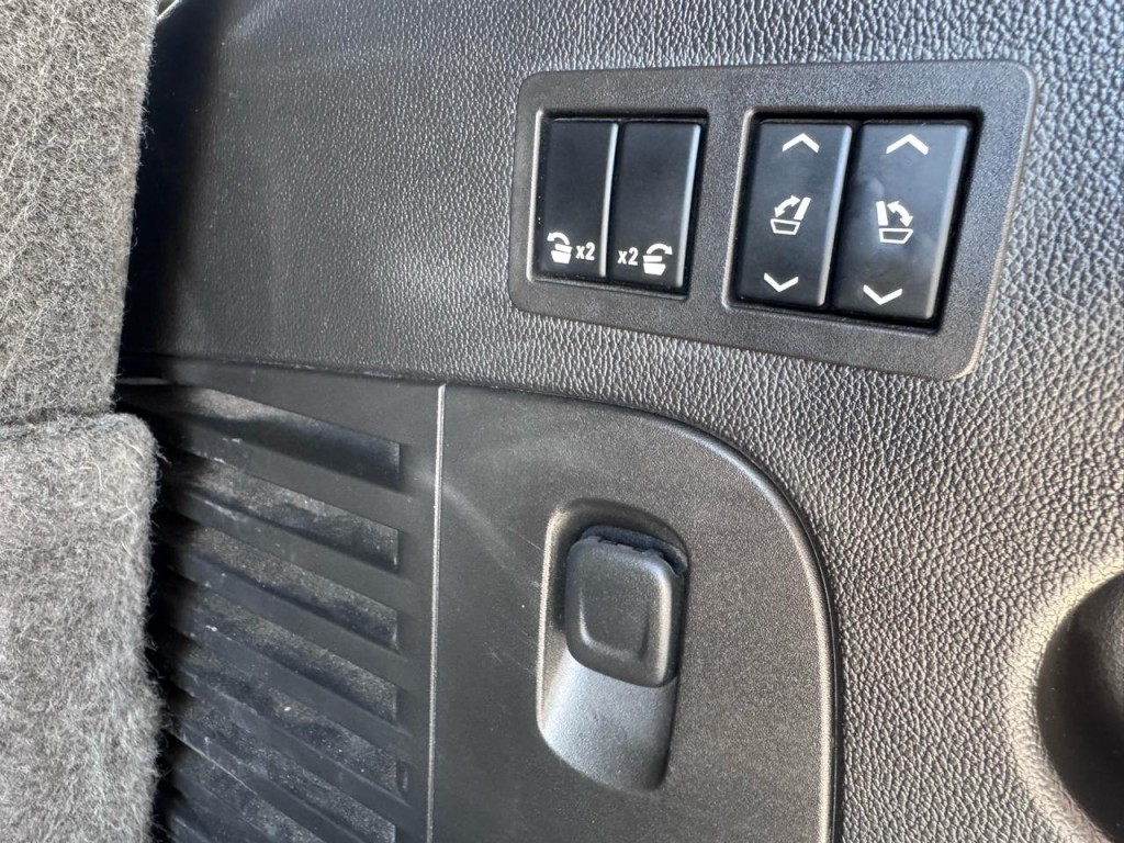 2015 Cadillac Escalade Image 53