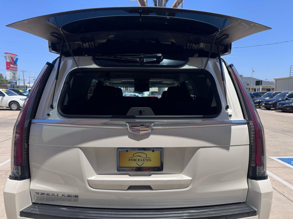 2015 Cadillac Escalade Image 56