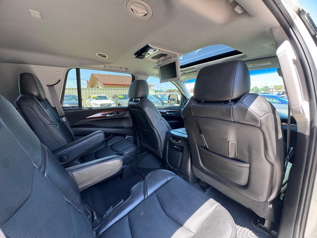 2015 Cadillac Escalade Image 61