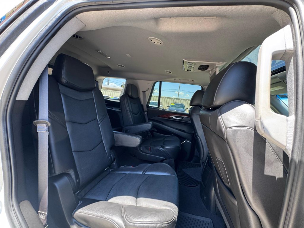 2015 Cadillac Escalade Image 62