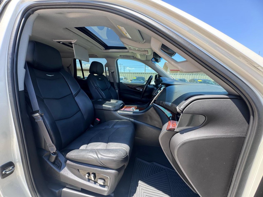 2015 Cadillac Escalade Image 66