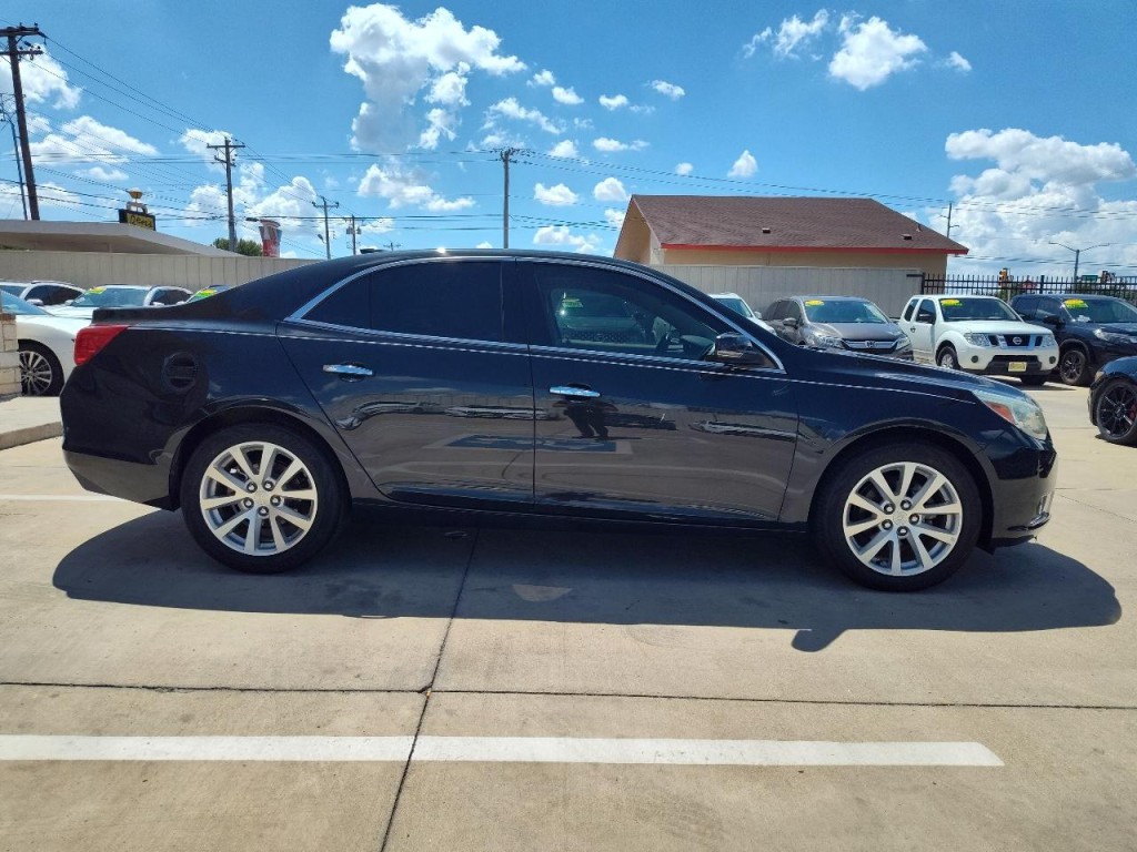 2015 Chevrolet Malibu Image 3