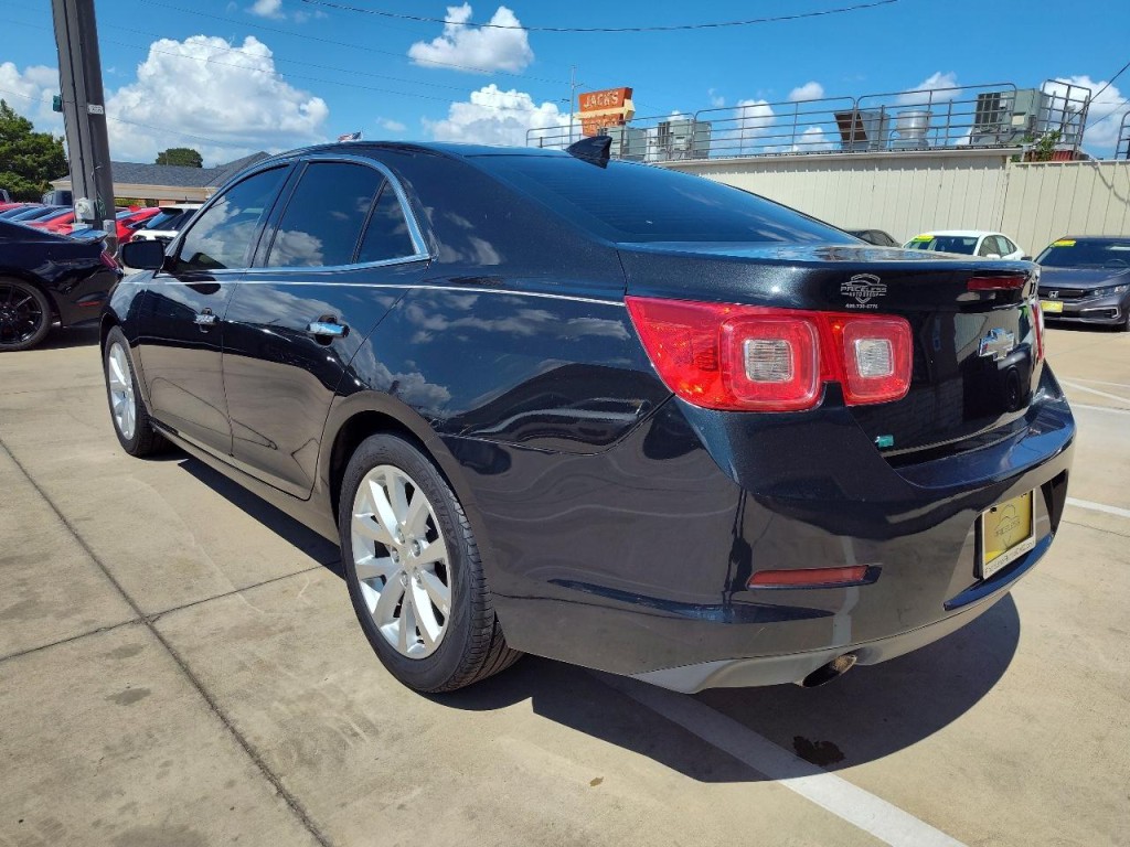 2015 Chevrolet Malibu Image 5