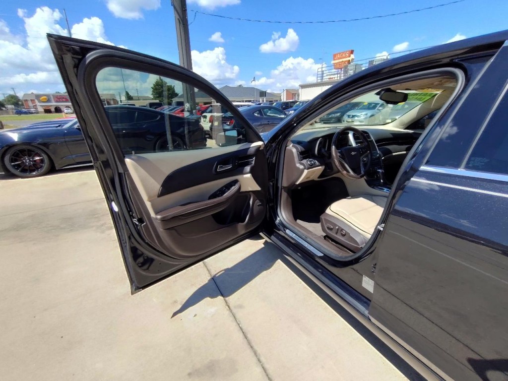 2015 Chevrolet Malibu Image 12