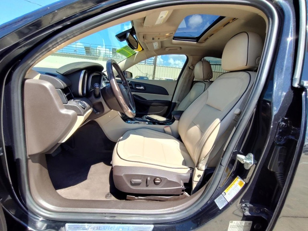 2015 Chevrolet Malibu Image 13
