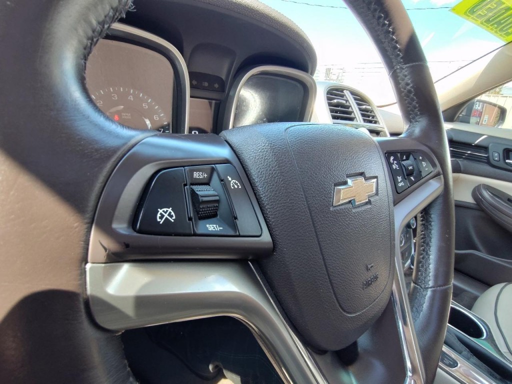 2015 Chevrolet Malibu Image 17