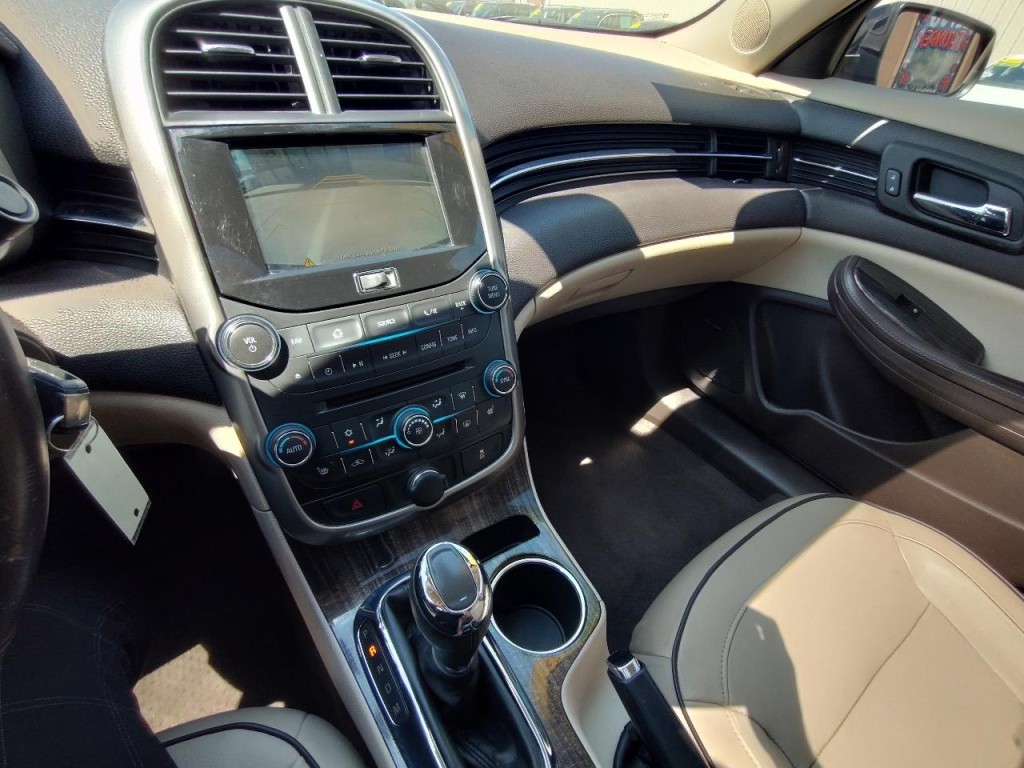 2015 Chevrolet Malibu Image 20