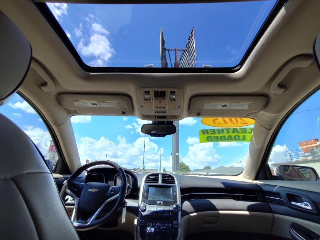 2015 Chevrolet Malibu Image 32