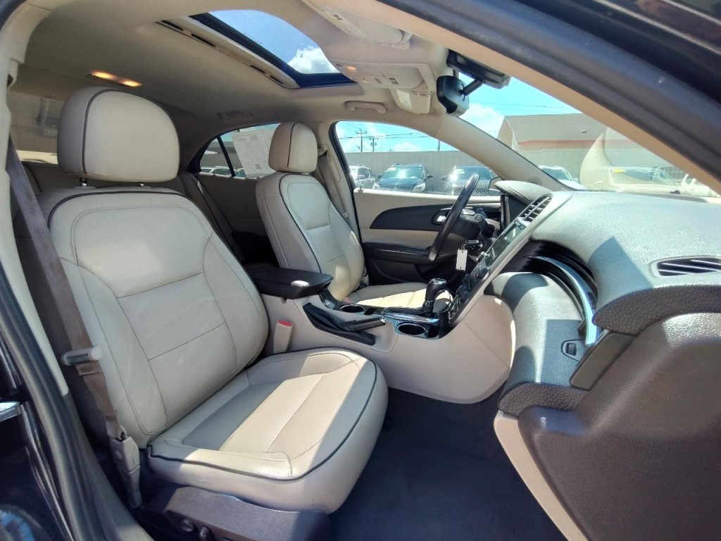 2015 Chevrolet Malibu Image 42