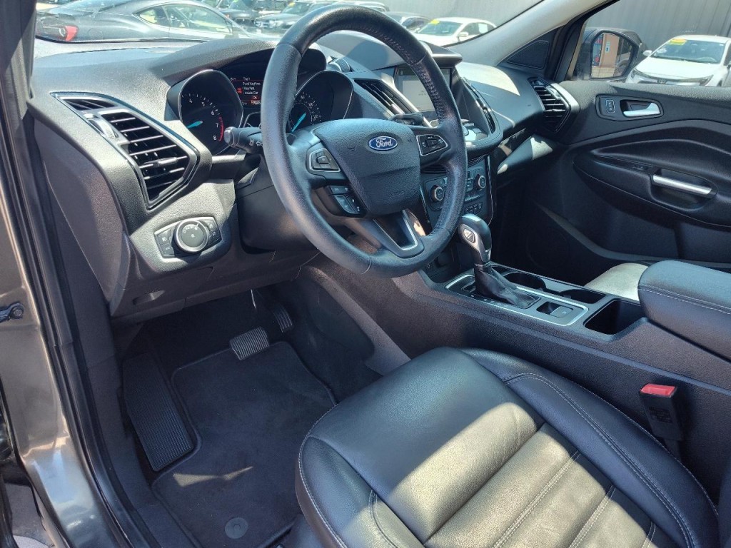 2019 Ford Escape Image 17