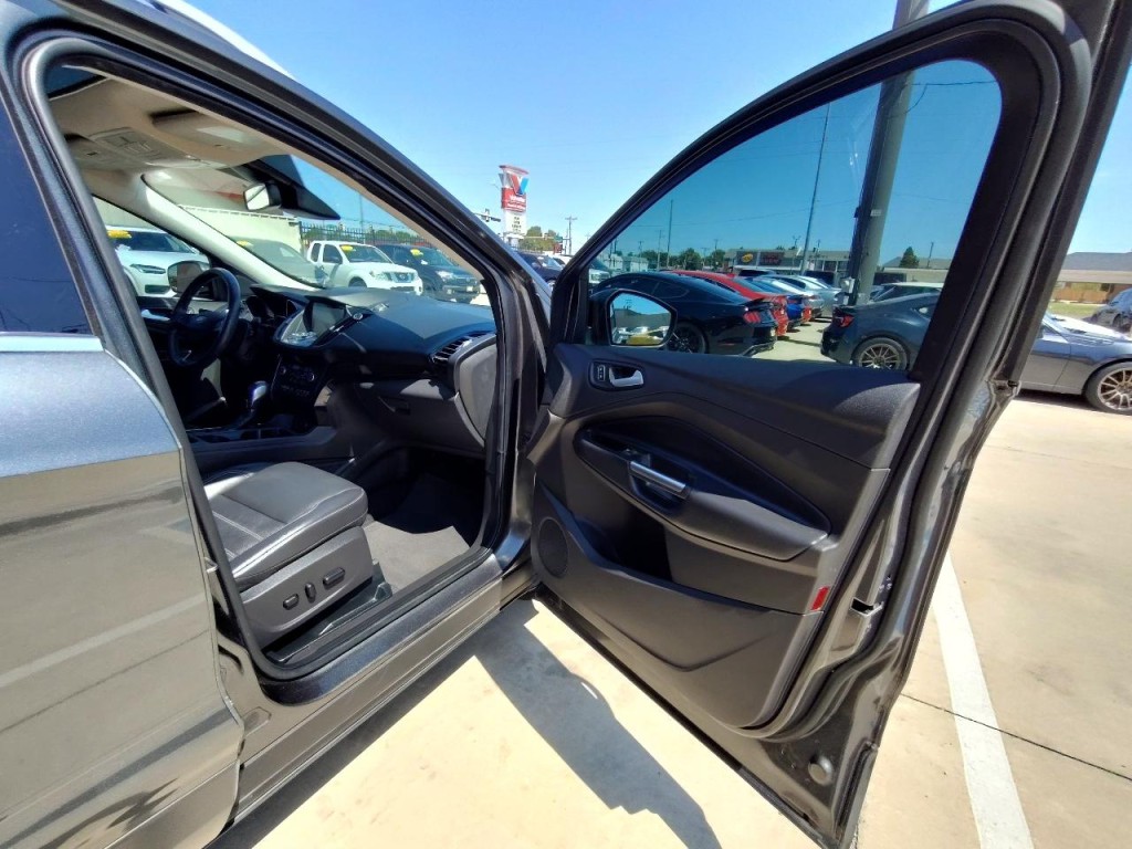 2019 Ford Escape Image 40