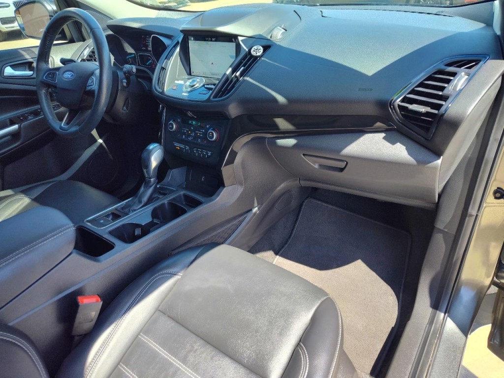 2019 Ford Escape Image 43
