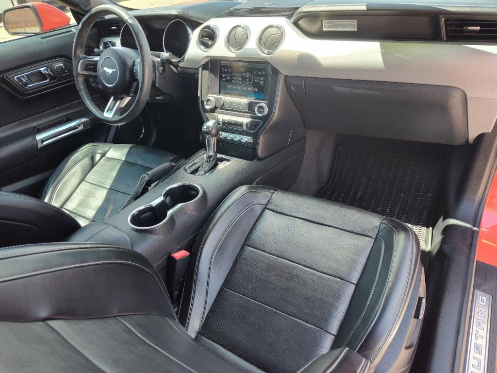 2015 Ford Mustang Image 36
