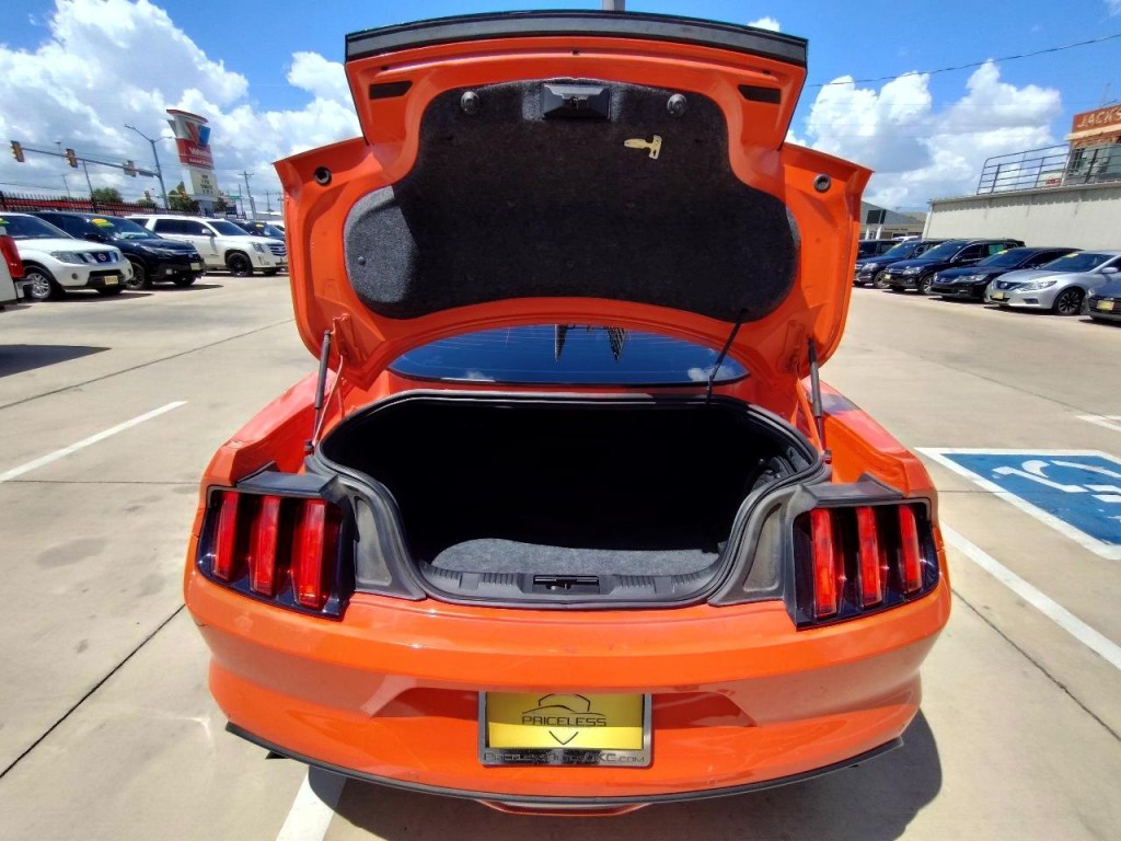 2015 Ford Mustang Image 37