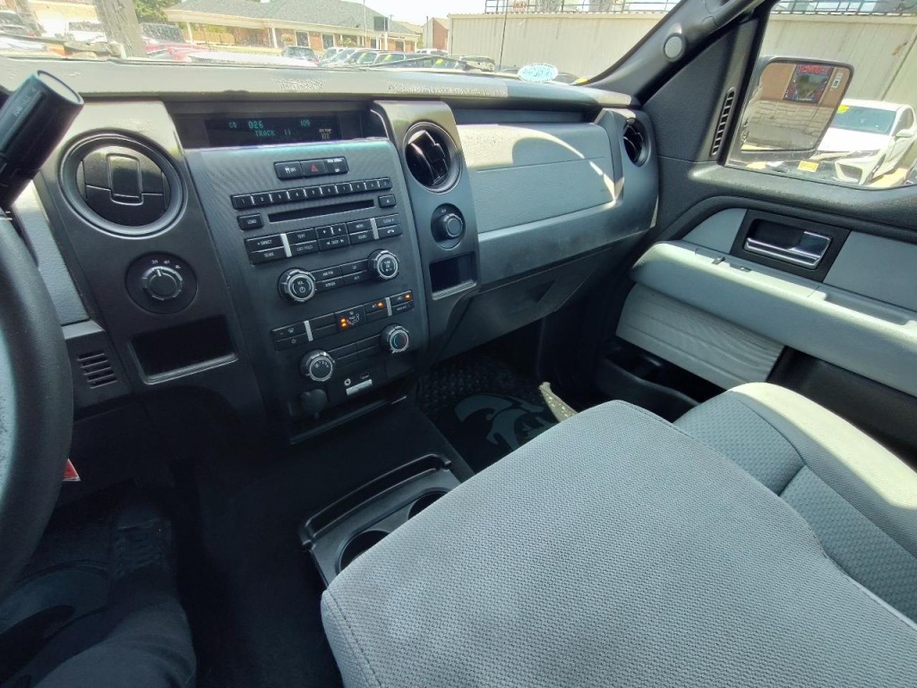 2013 Ford F-150 Image 25