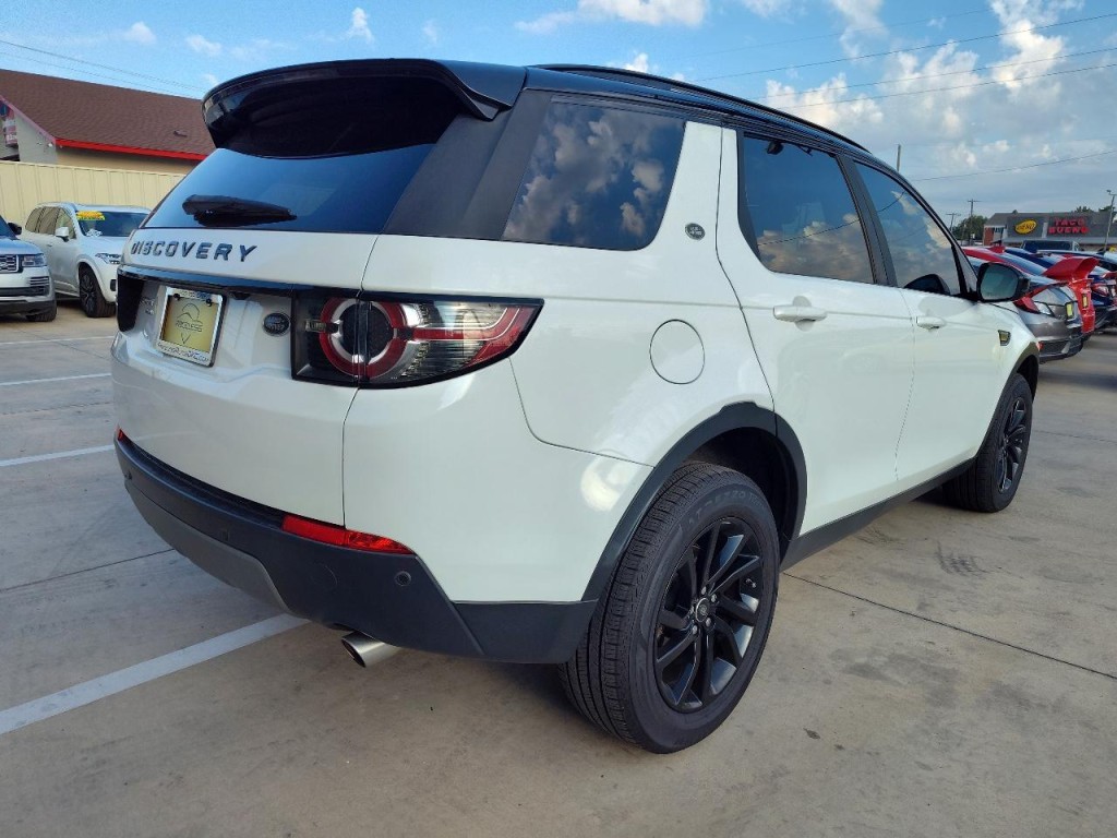 2018 Land Rover Discovery Sport Image 4