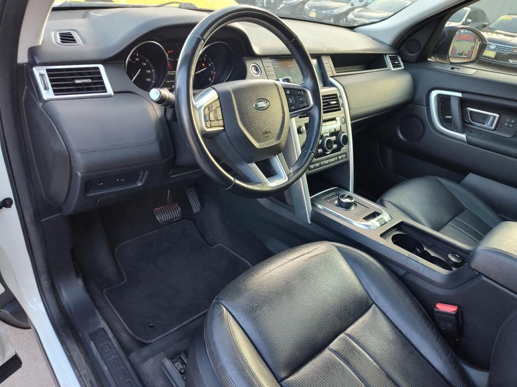 2018 Land Rover Discovery Sport Image 14