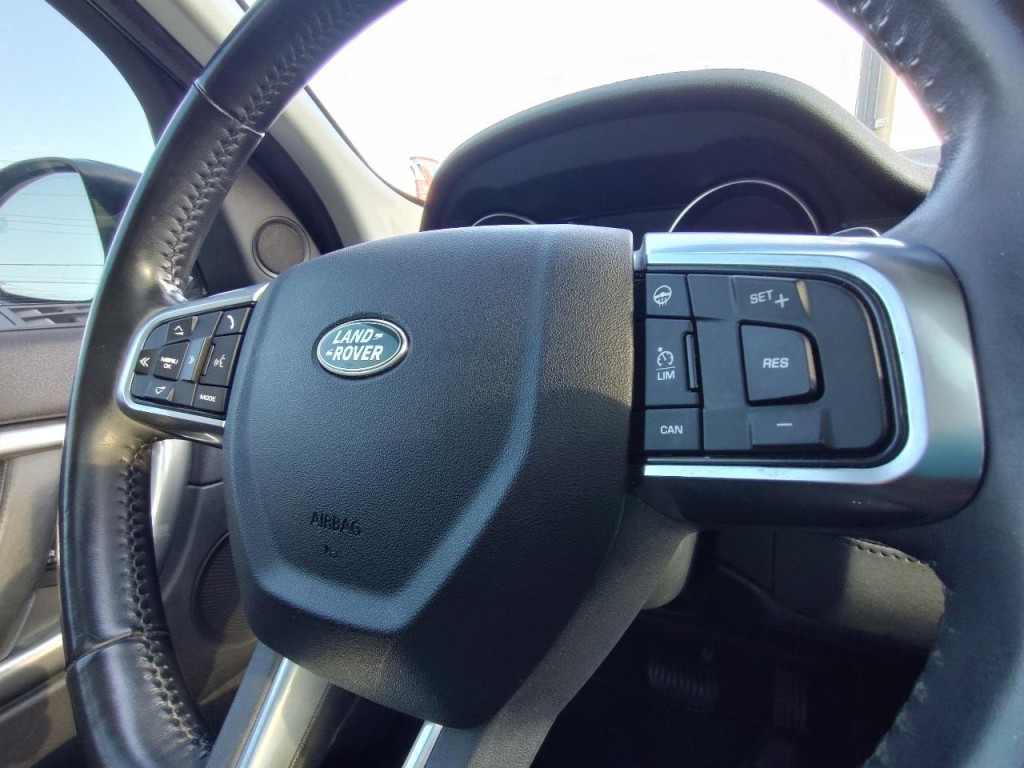 2018 Land Rover Discovery Sport Image 23
