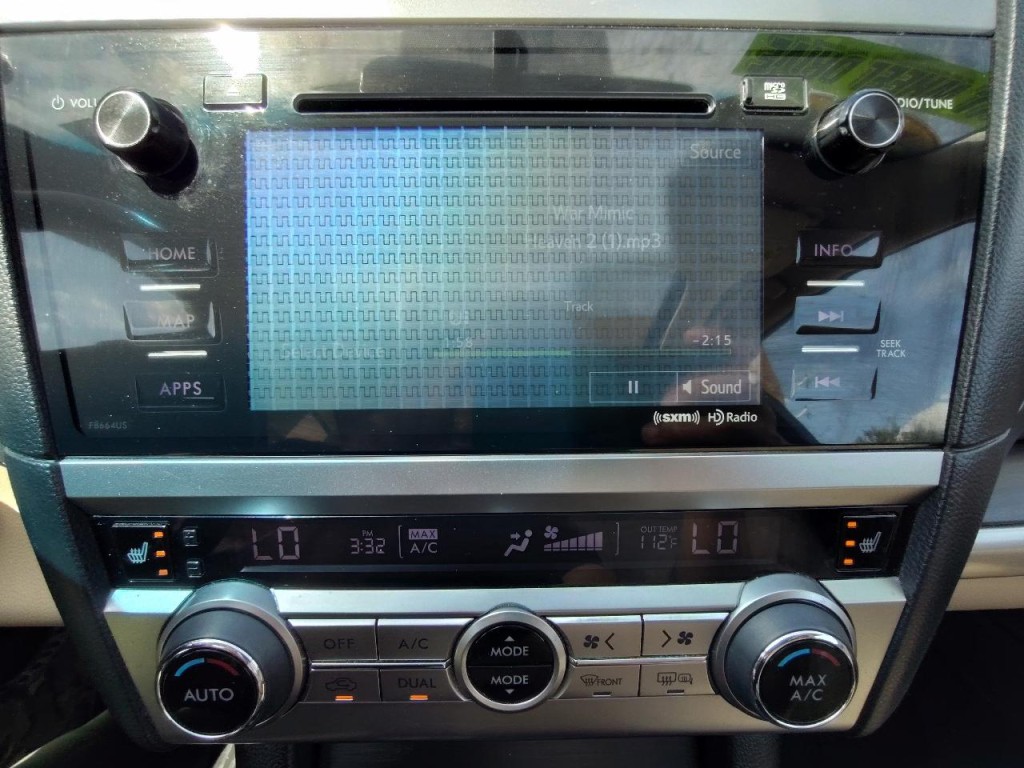 2015 Subaru Legacy Image 28