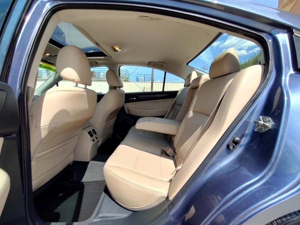 2015 Subaru Legacy Image 36
