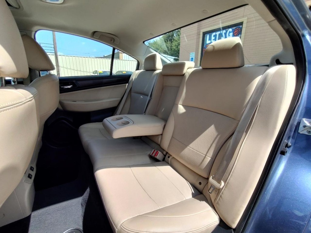 2015 Subaru Legacy Image 37