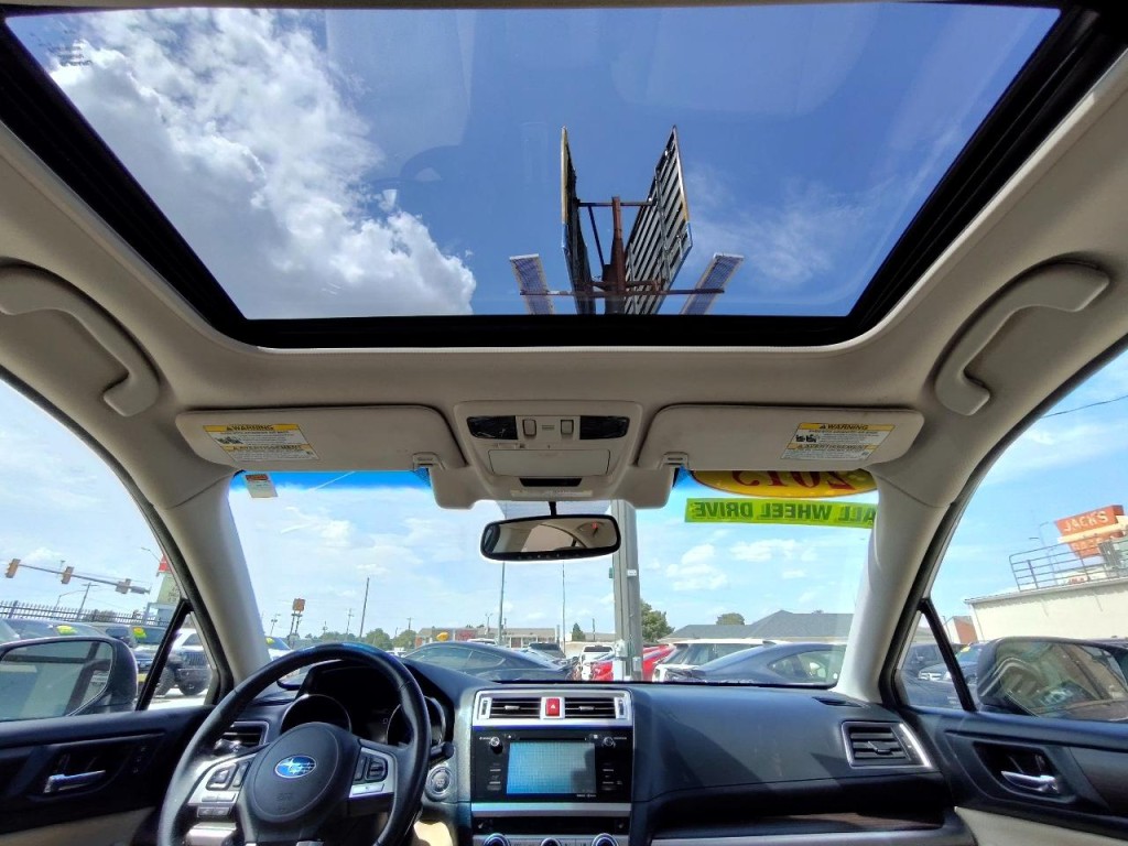 2015 Subaru Legacy Image 40