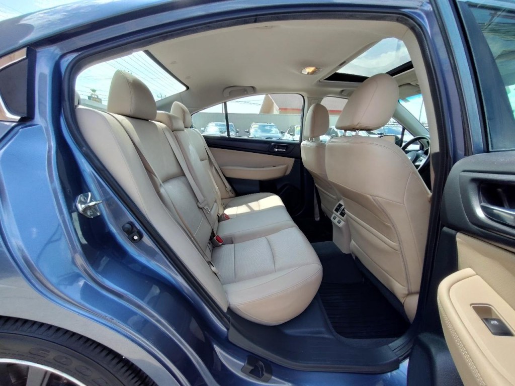 2015 Subaru Legacy Image 42