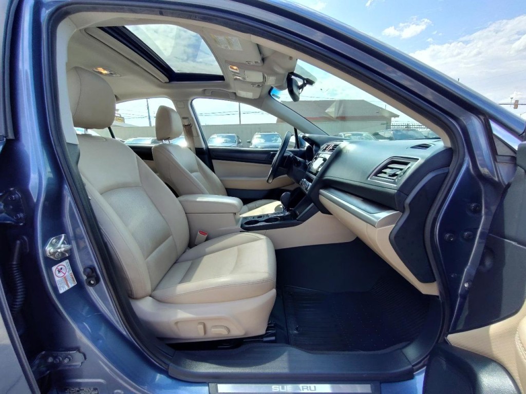 2015 Subaru Legacy Image 46