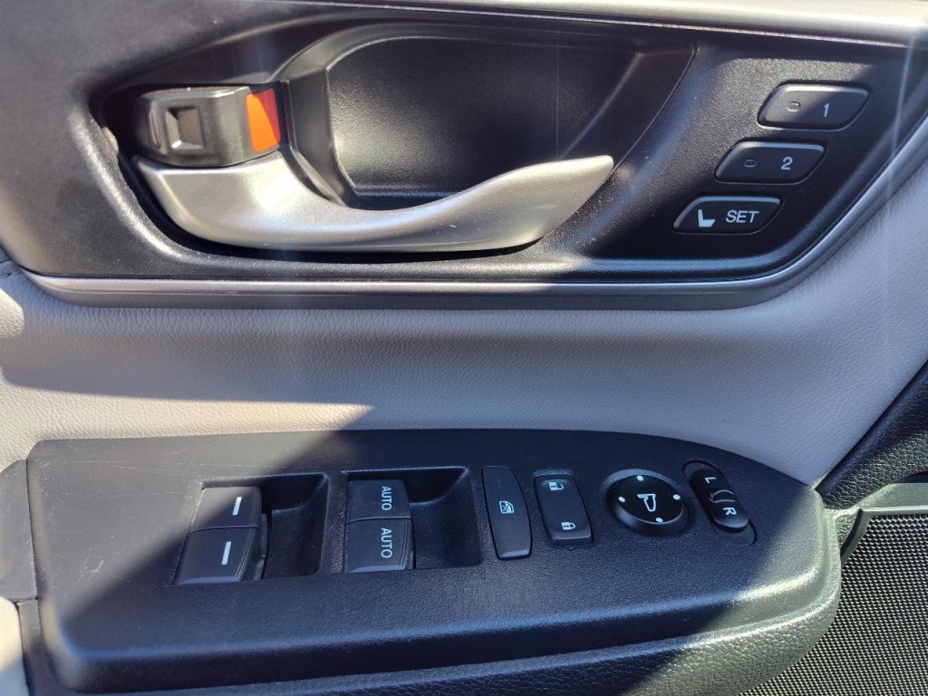 2017 Honda CR-V Image 34