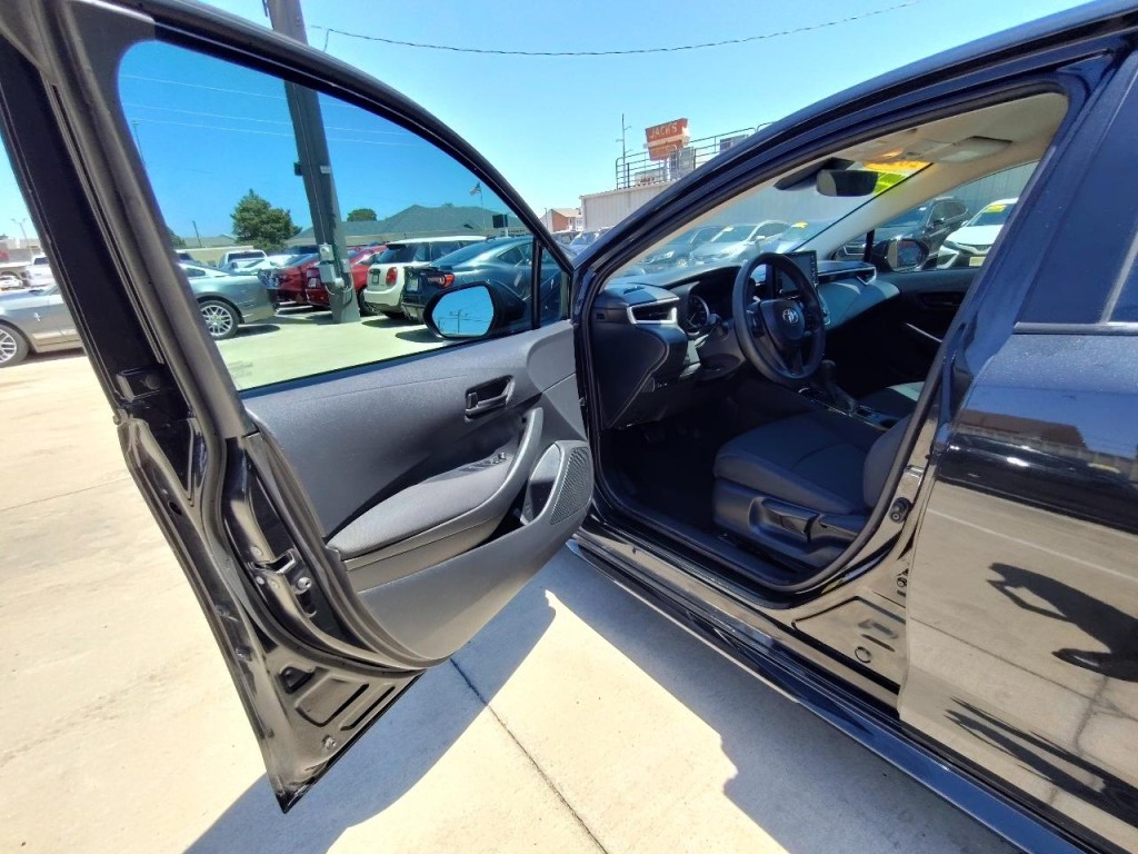 2022 Toyota Corolla Image 13