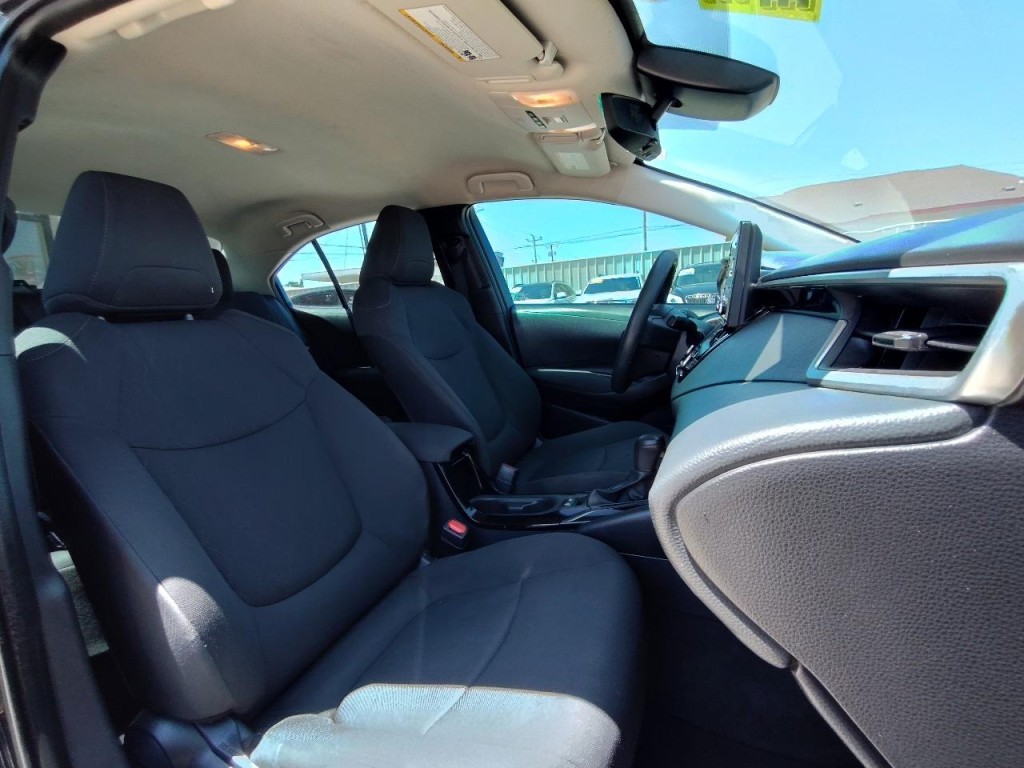 2022 Toyota Corolla Image 38