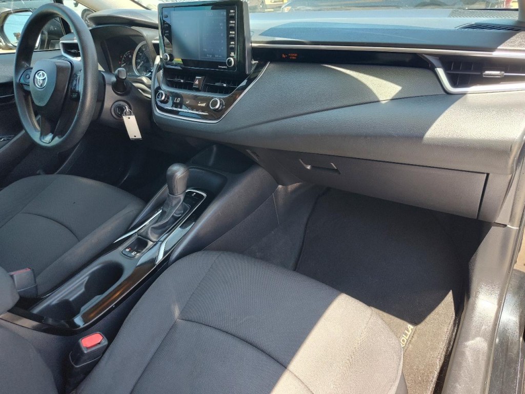 2022 Toyota Corolla Image 39