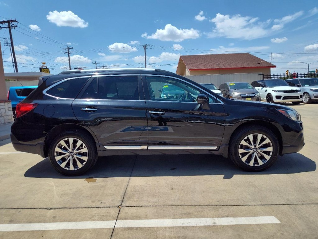 2019 Subaru Outback Image 3