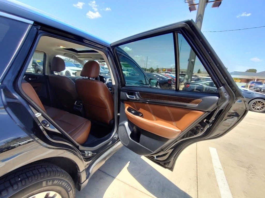 2019 Subaru Outback Image 32