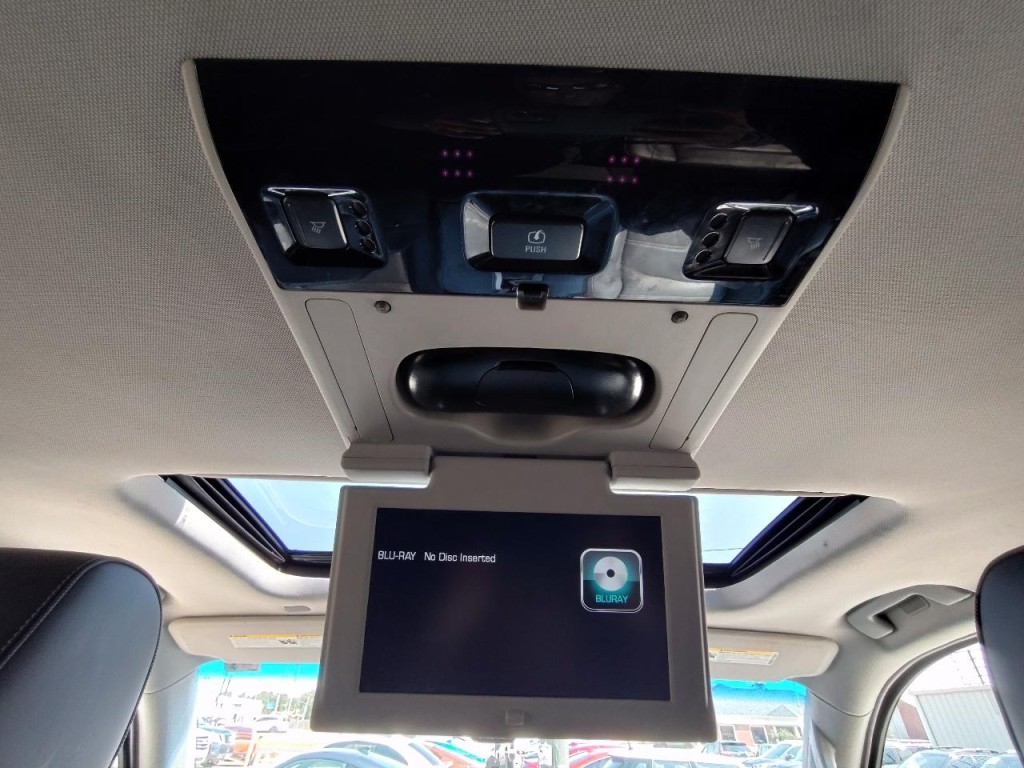 2019 GMC Yukon Image 40