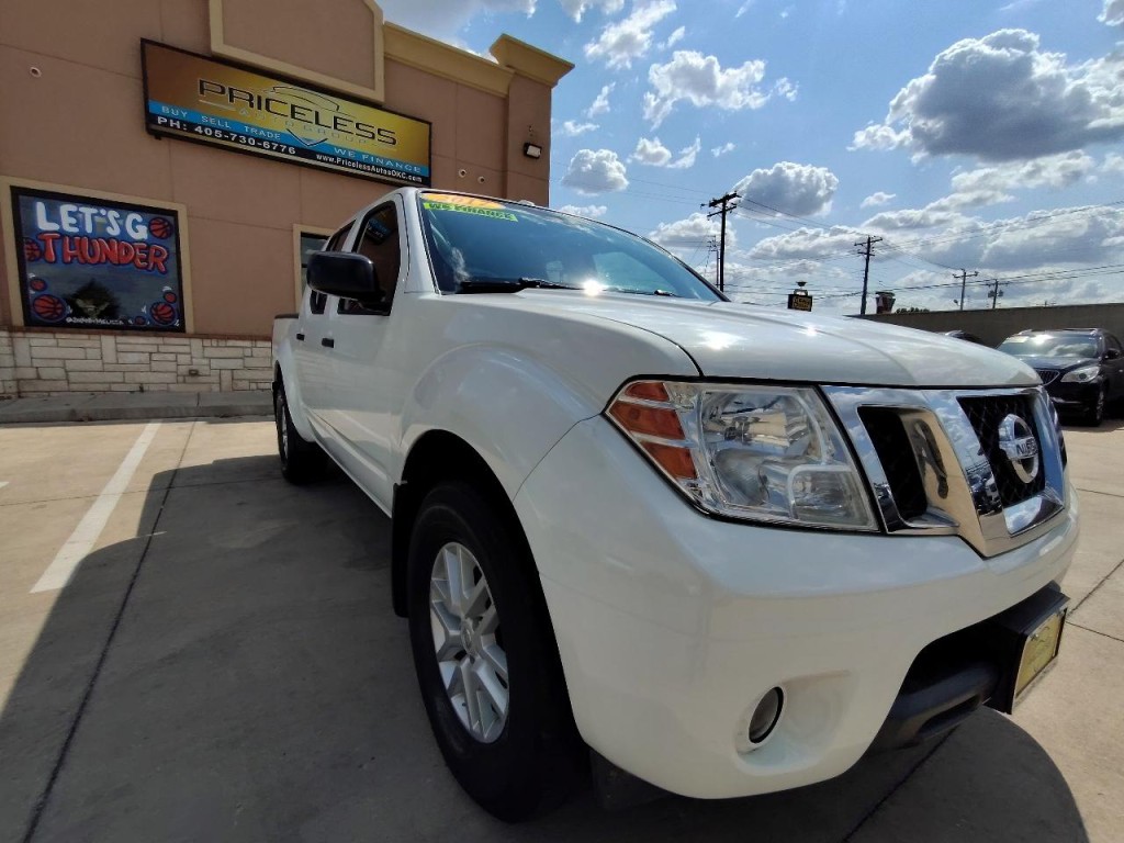 2017 Nissan Frontier Image 2