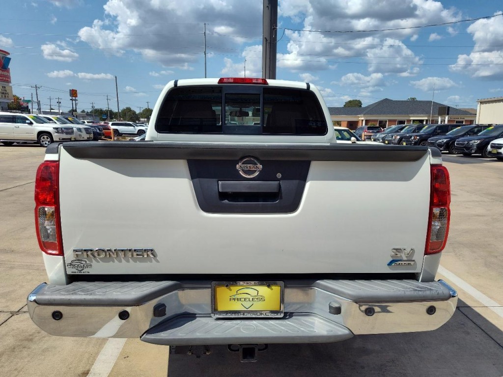 2017 Nissan Frontier Image 5