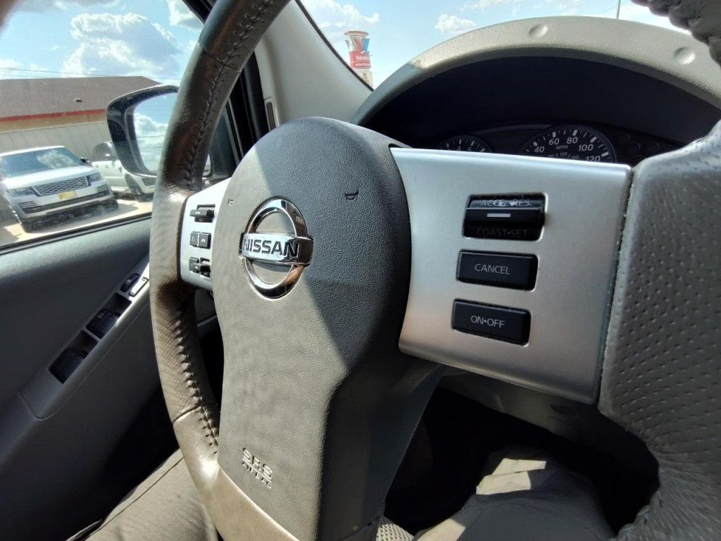 2017 Nissan Frontier Image 19