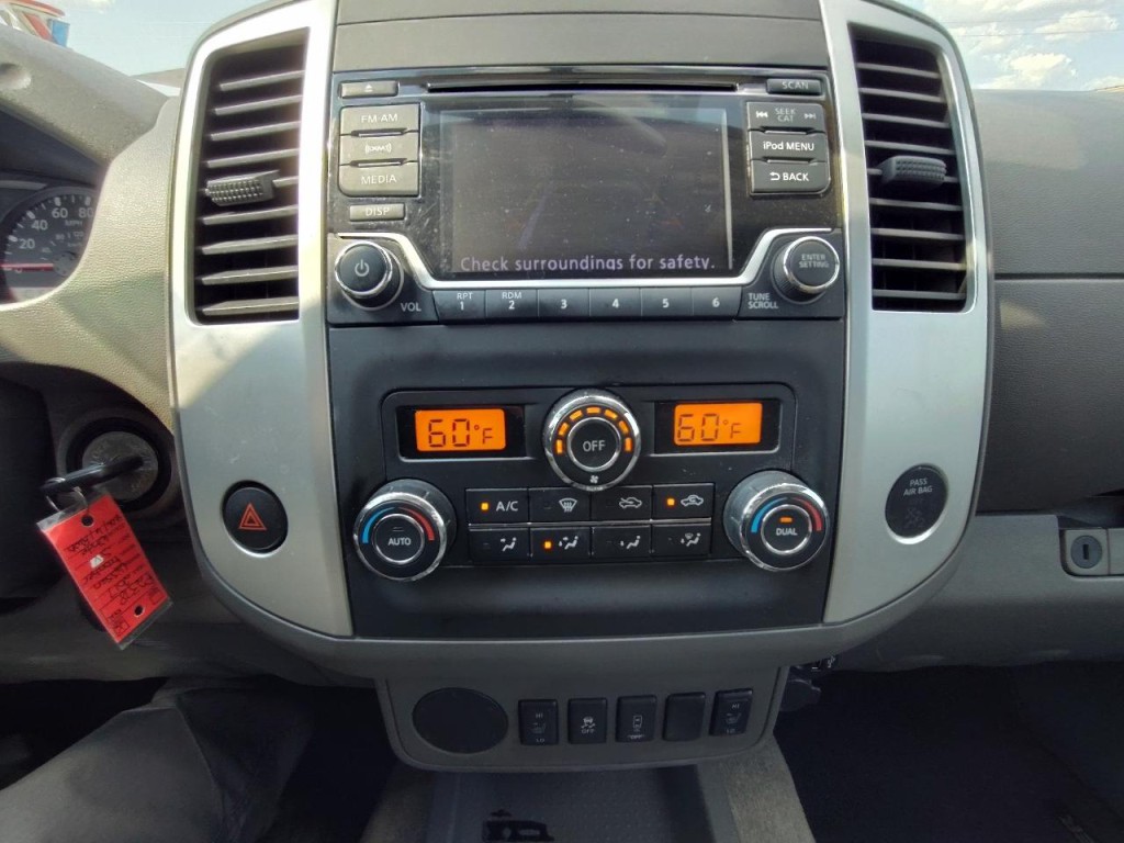 2017 Nissan Frontier Image 22