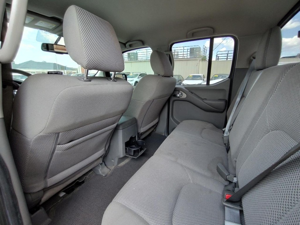 2017 Nissan Frontier Image 31
