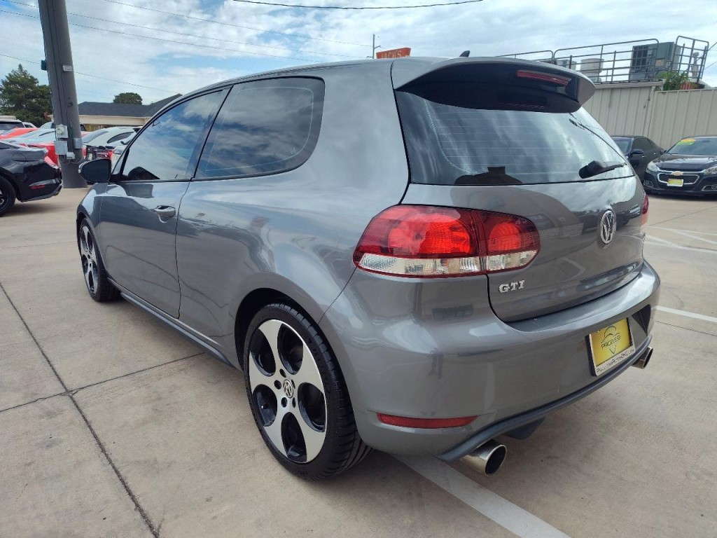 2012 Volkswagen GTI Image 6