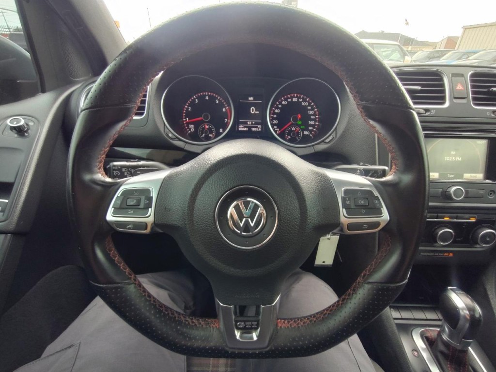 2012 Volkswagen GTI Image 18
