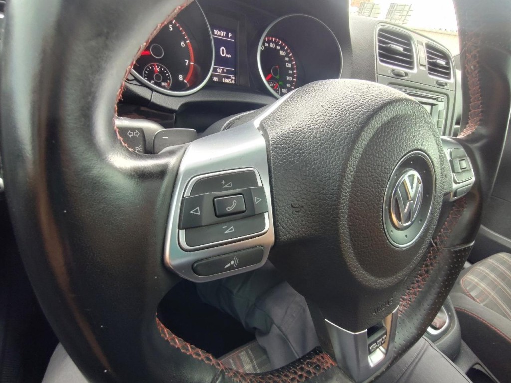 2012 Volkswagen GTI Image 19