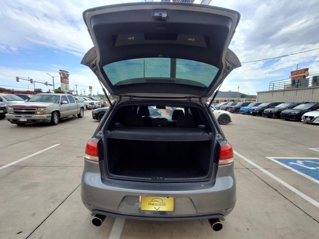 2012 Volkswagen GTI Image 36