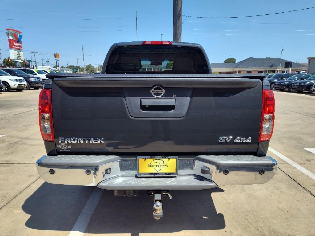 2013 Nissan Frontier Image 5