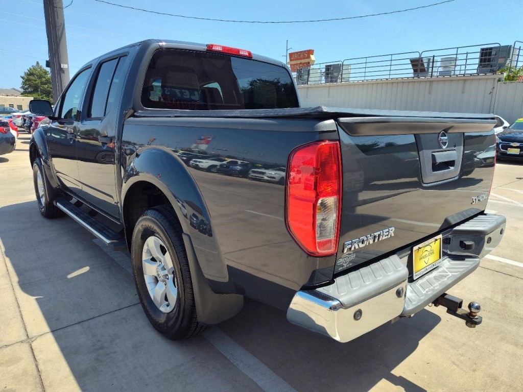 2013 Nissan Frontier Image 6