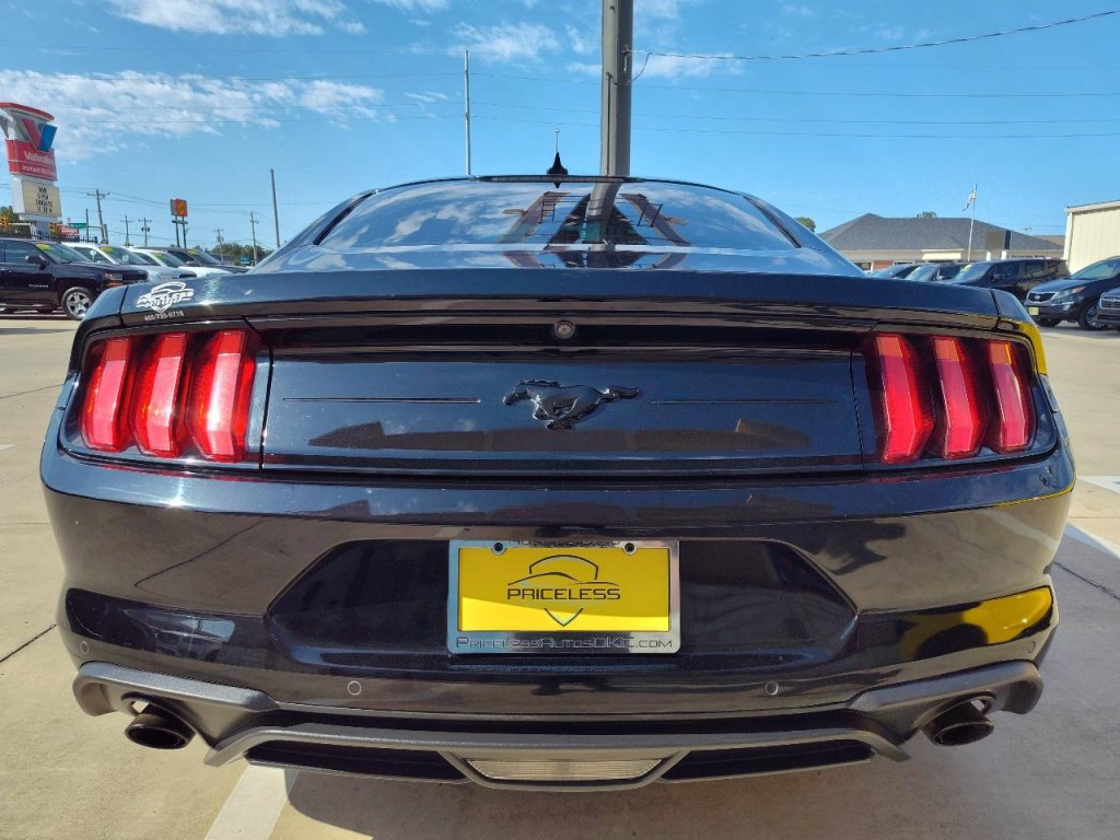 2020 Ford Mustang Image 5